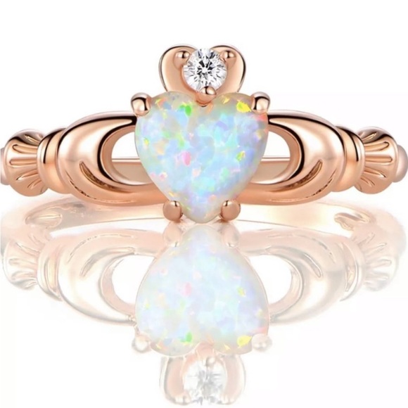 Opal Claddagh Ring Rose Gold Filled 14k - Picture 2 of 3